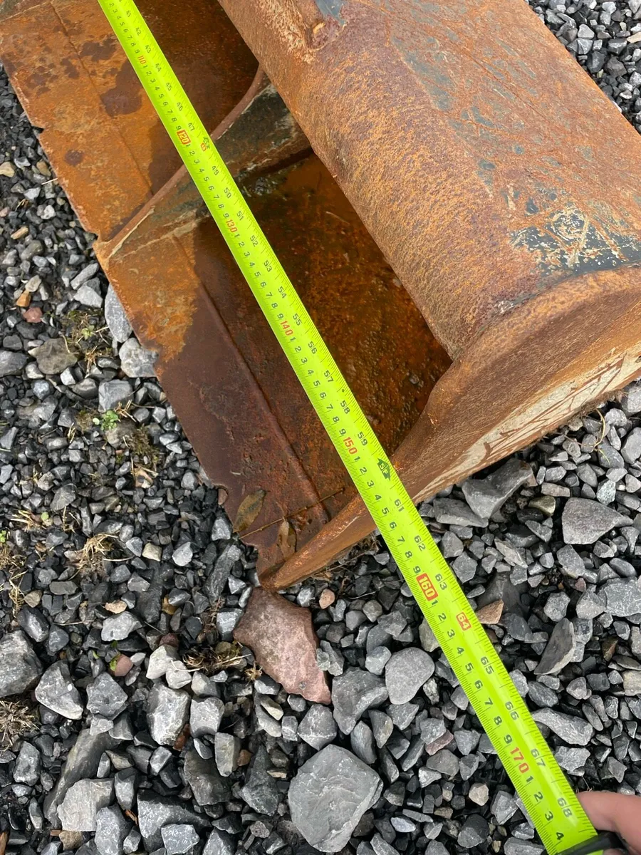 5 foot Rhinox bucket 45mm pins - Image 3