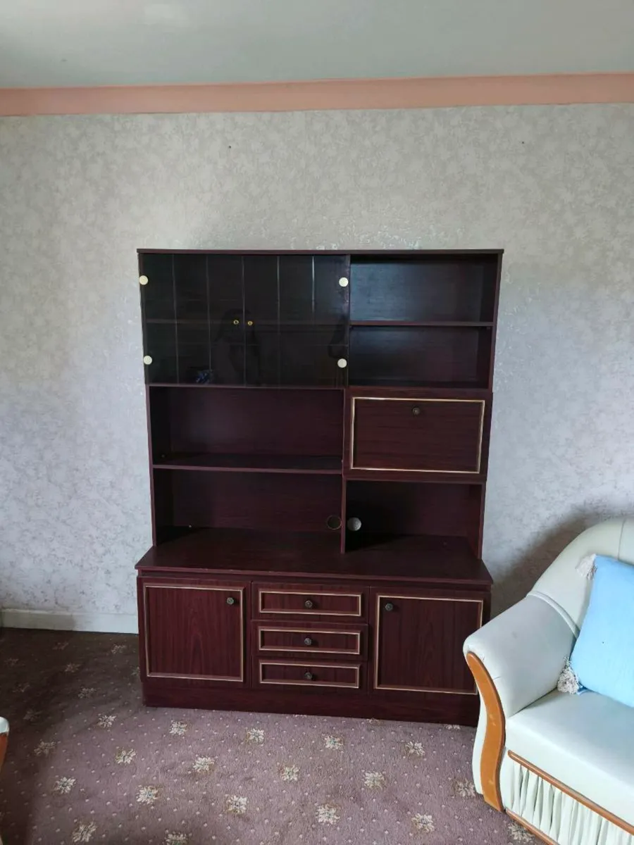 Dresser - Image 1