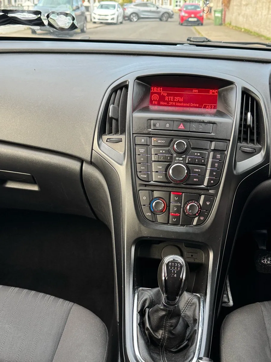 2011 Opel Astra NCT 02-2026 TAX 03-2026 - Image 4