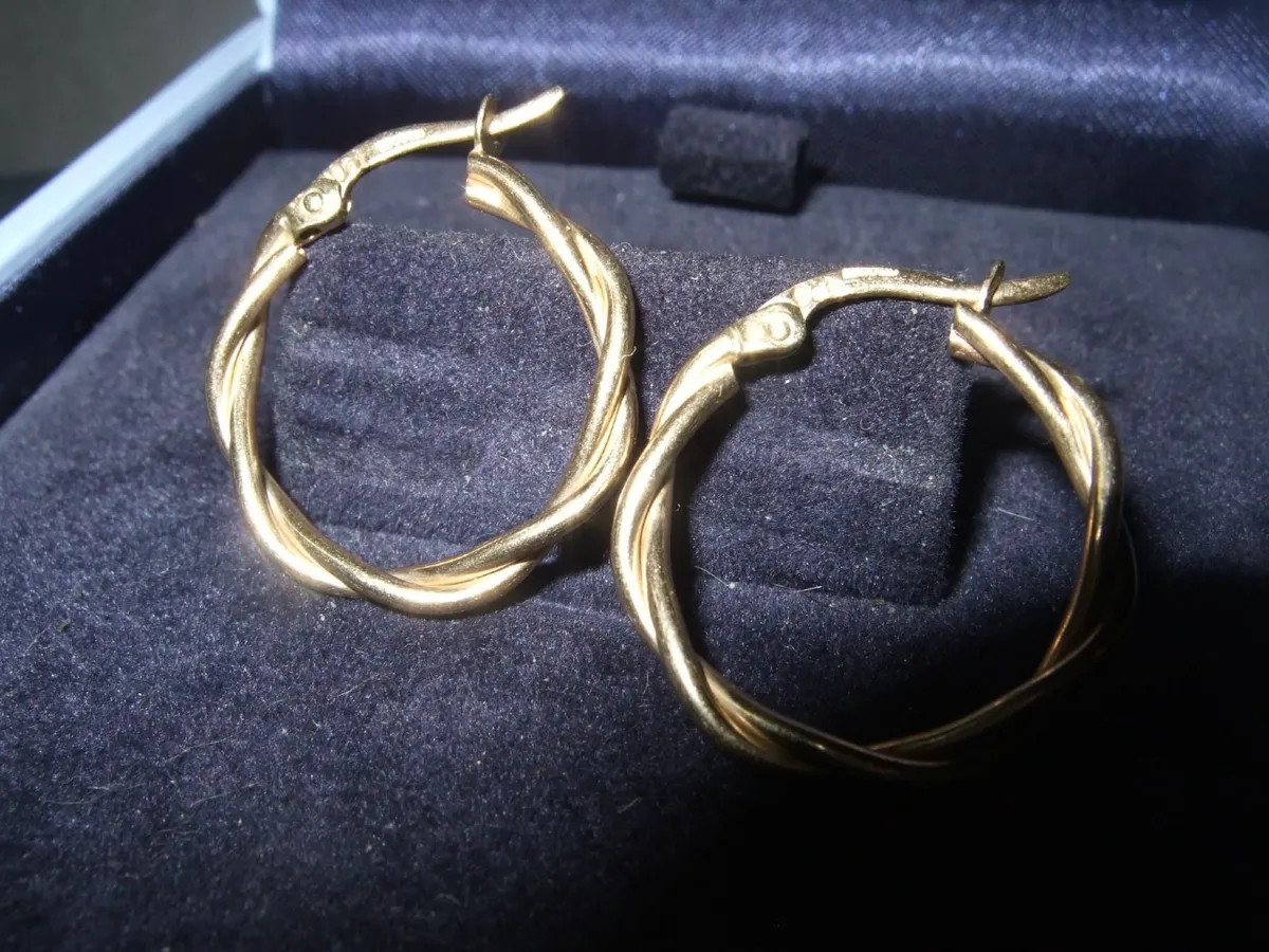 Vintage 9ct Gold Twist Hoops - Image 2