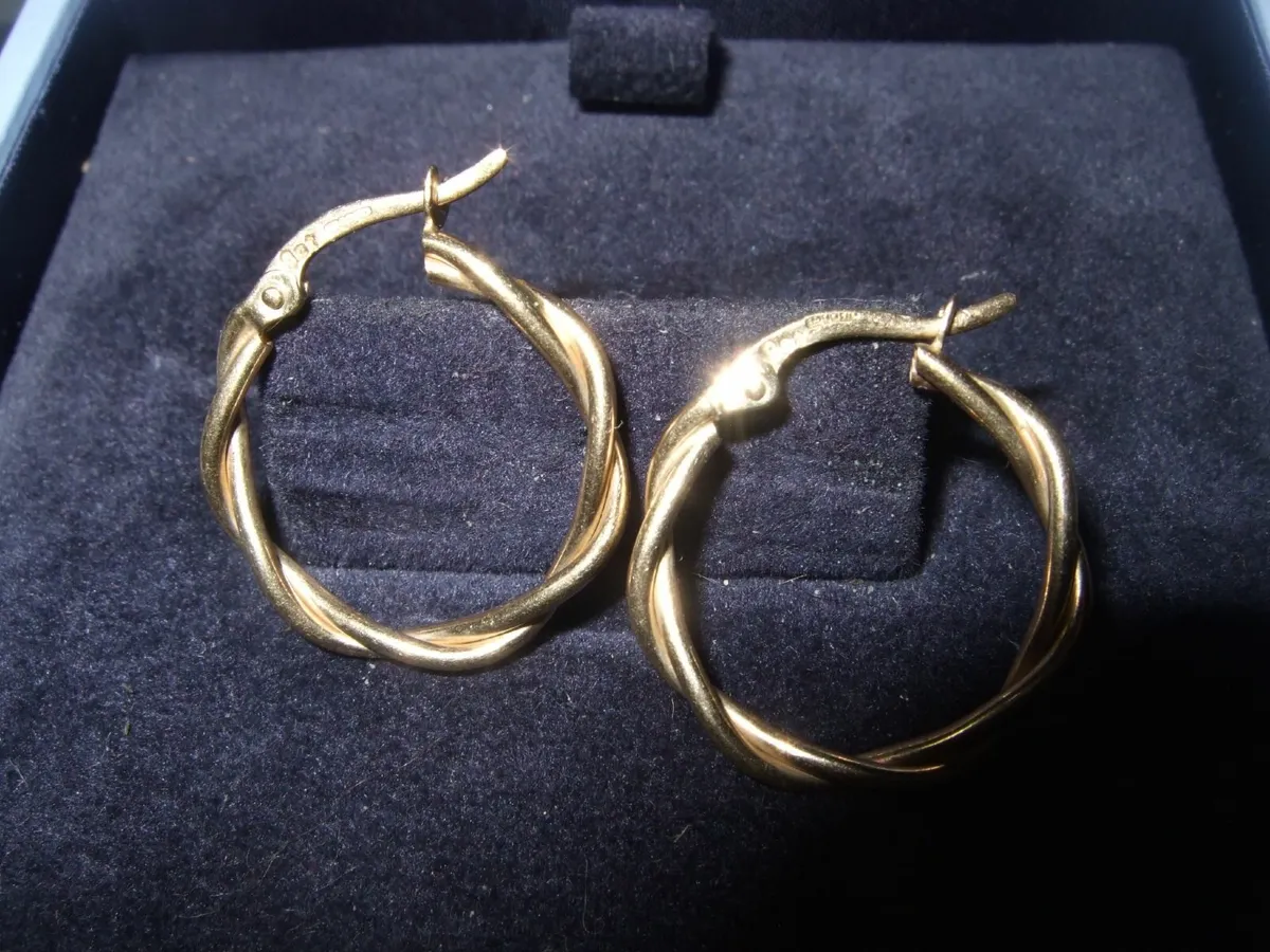 Vintage 9ct Gold Twist Hoops - Image 3