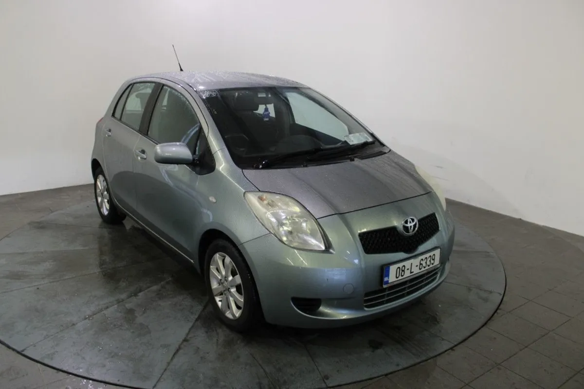 Toyota Yaris 1.3 Vvt-i Terra - Image 1