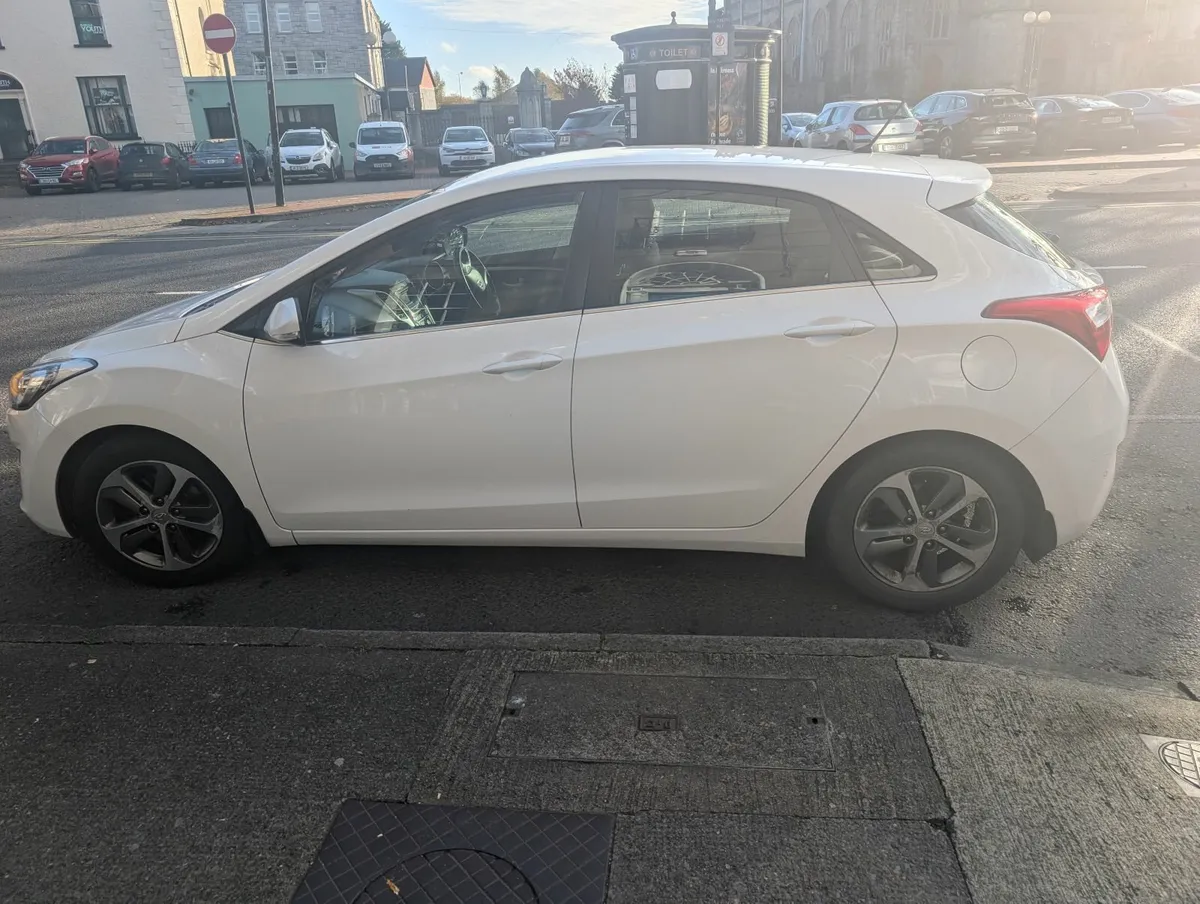 Hyundai i30 2015 - Image 4