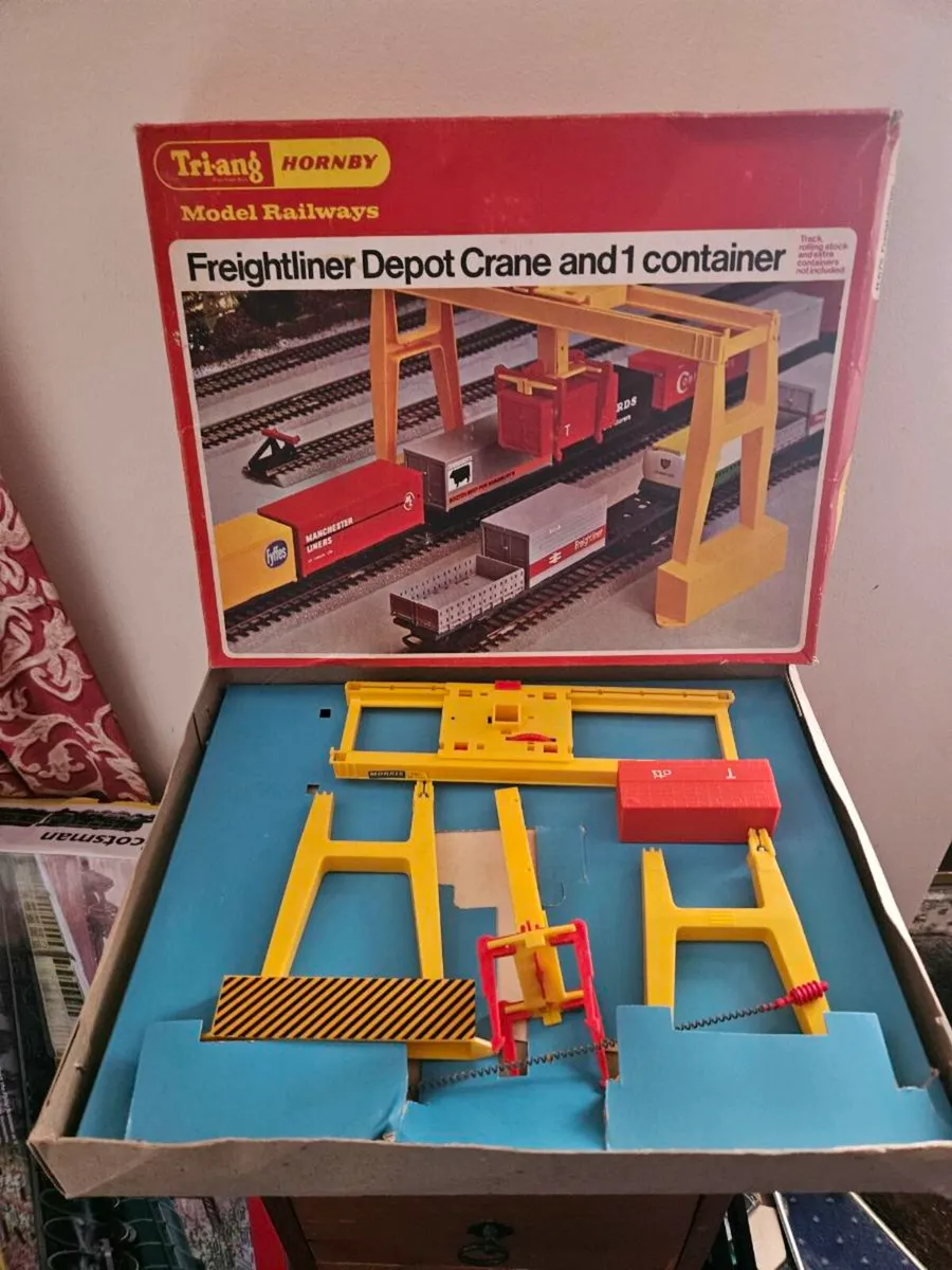 Hornby Triang OO Gauge Freightliner Container Load - Image 2