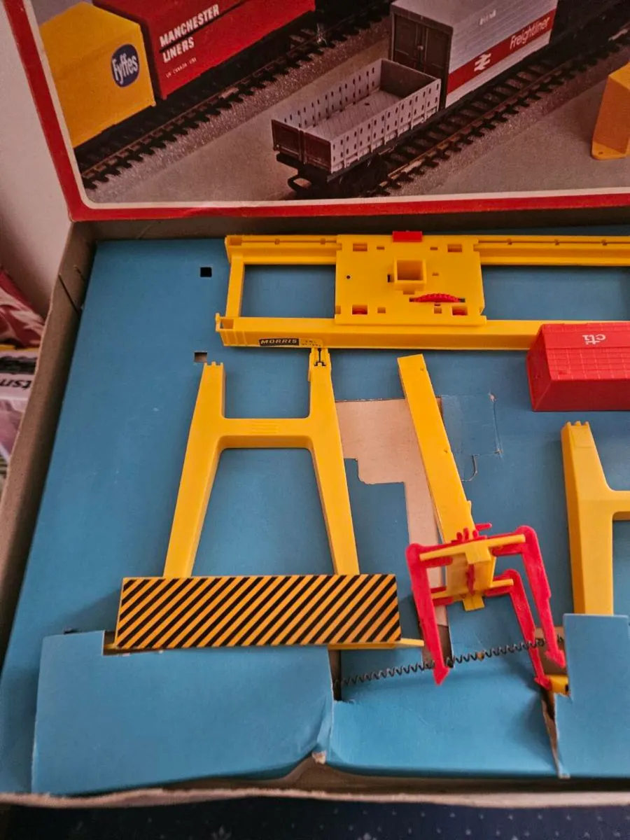 Hornby Triang OO Gauge Freightliner Container Load - Image 3