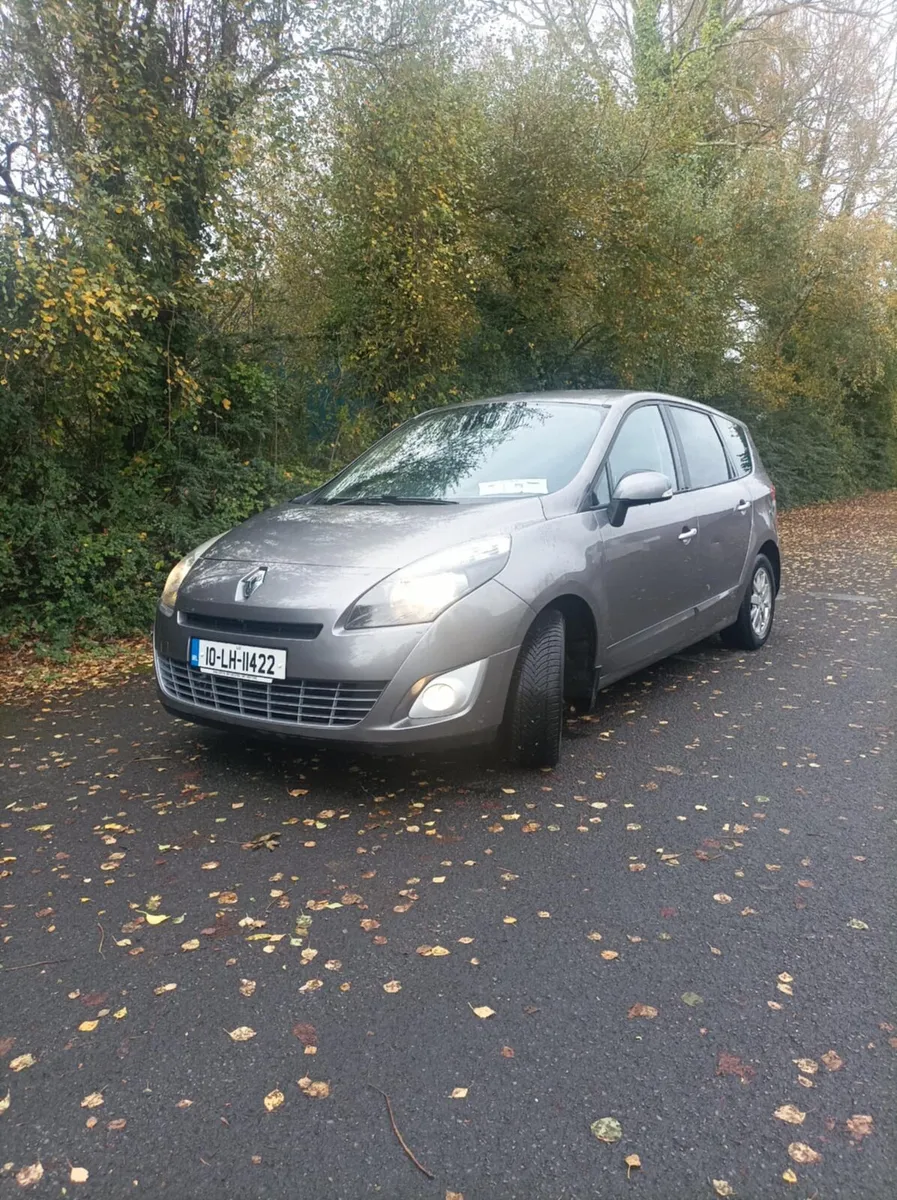Renault Grand Scenic 2010 - Image 2