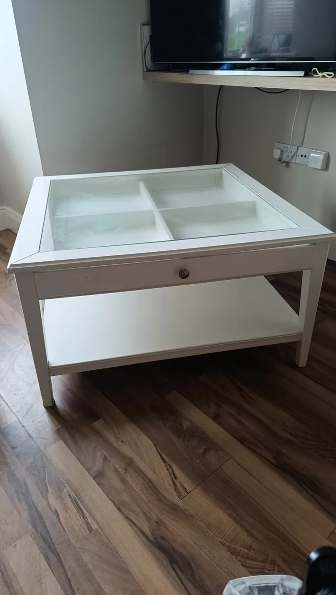 Coffee table - Image 1