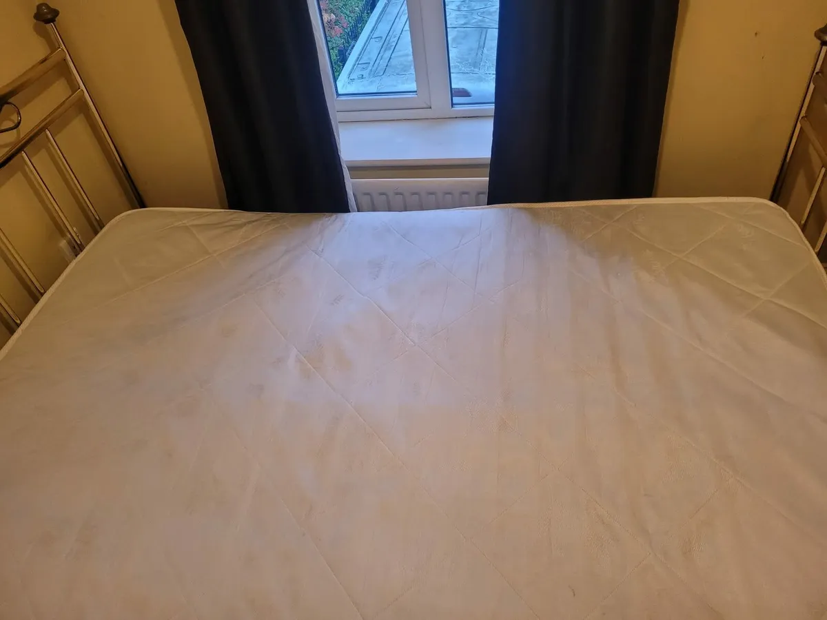Double bed with mattress - Image 2