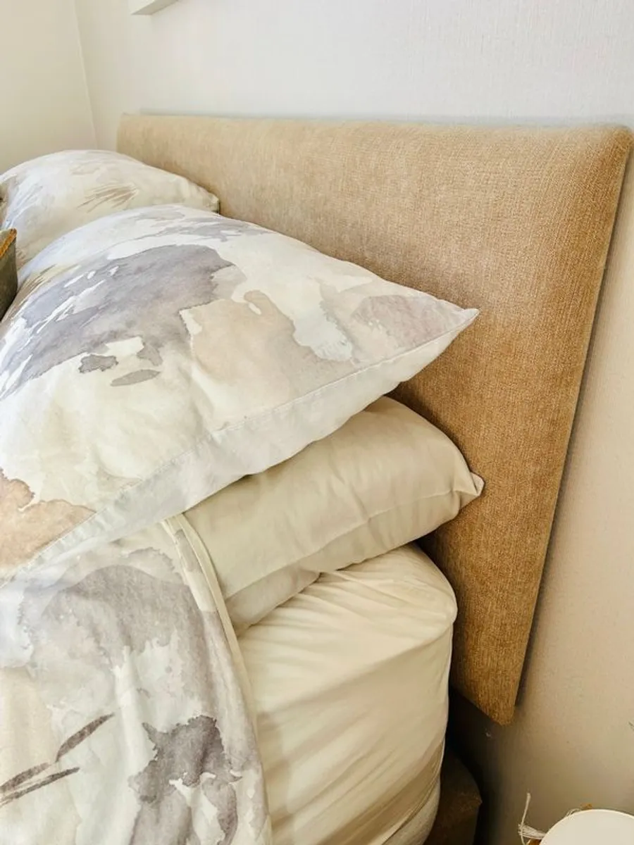 King Size Half Ottoman Bed Frame Excellent Condition - Image 2