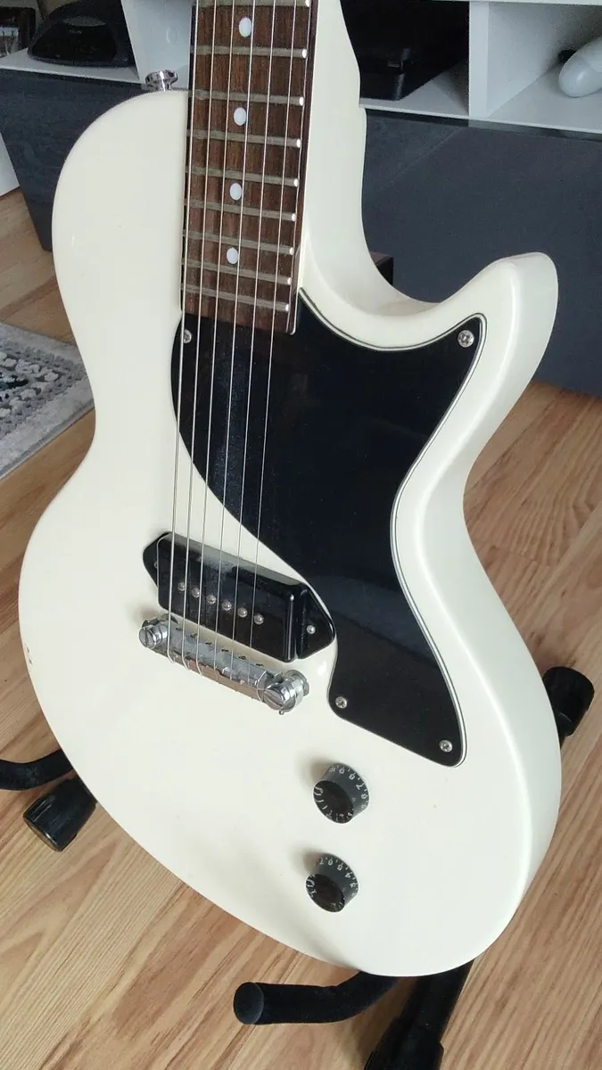 Tokai Love Rock Model - Image 3