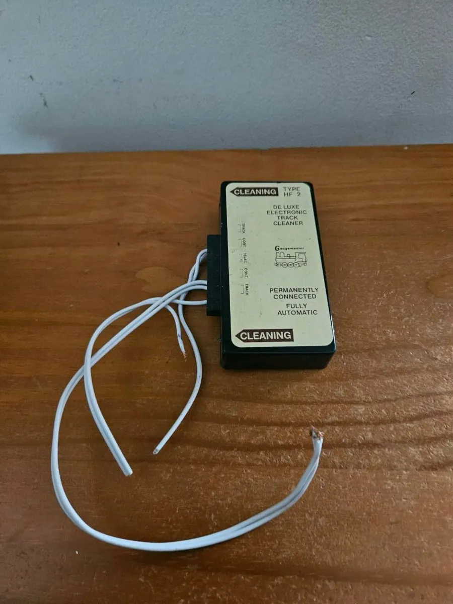 Hornby Gauge Master Track Cleaning - Image 1