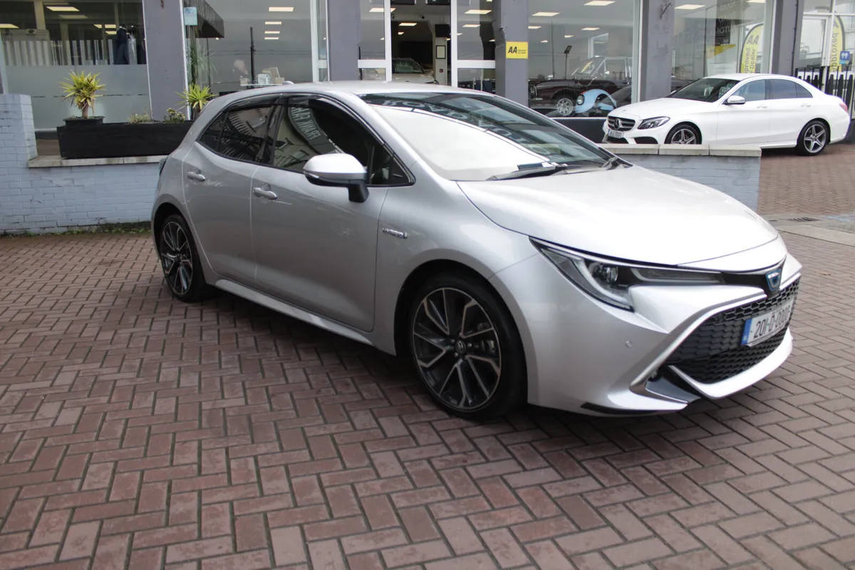 1.8 HYBRID 5DR AUTOMATIC - Image 1