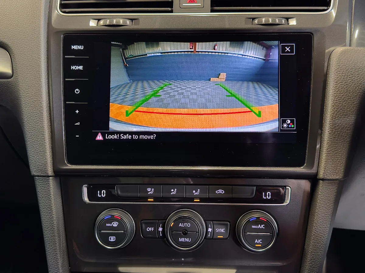 2017 Volkswagen Golf Mk 7.5 1.2TSi Auto DSG - Image 4