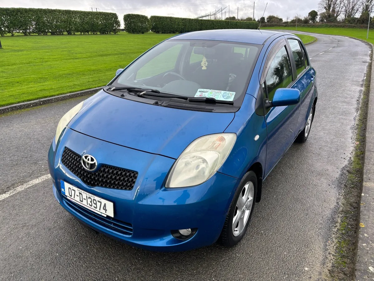 2007 Toyota Yaris - Image 1