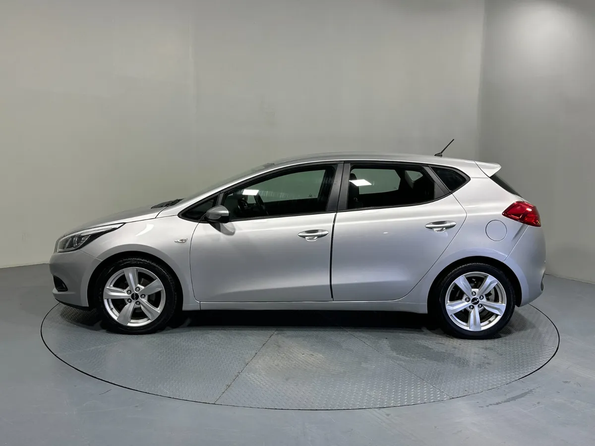Kia Ceed Sport 1.4 Petrol 152 - Image 4