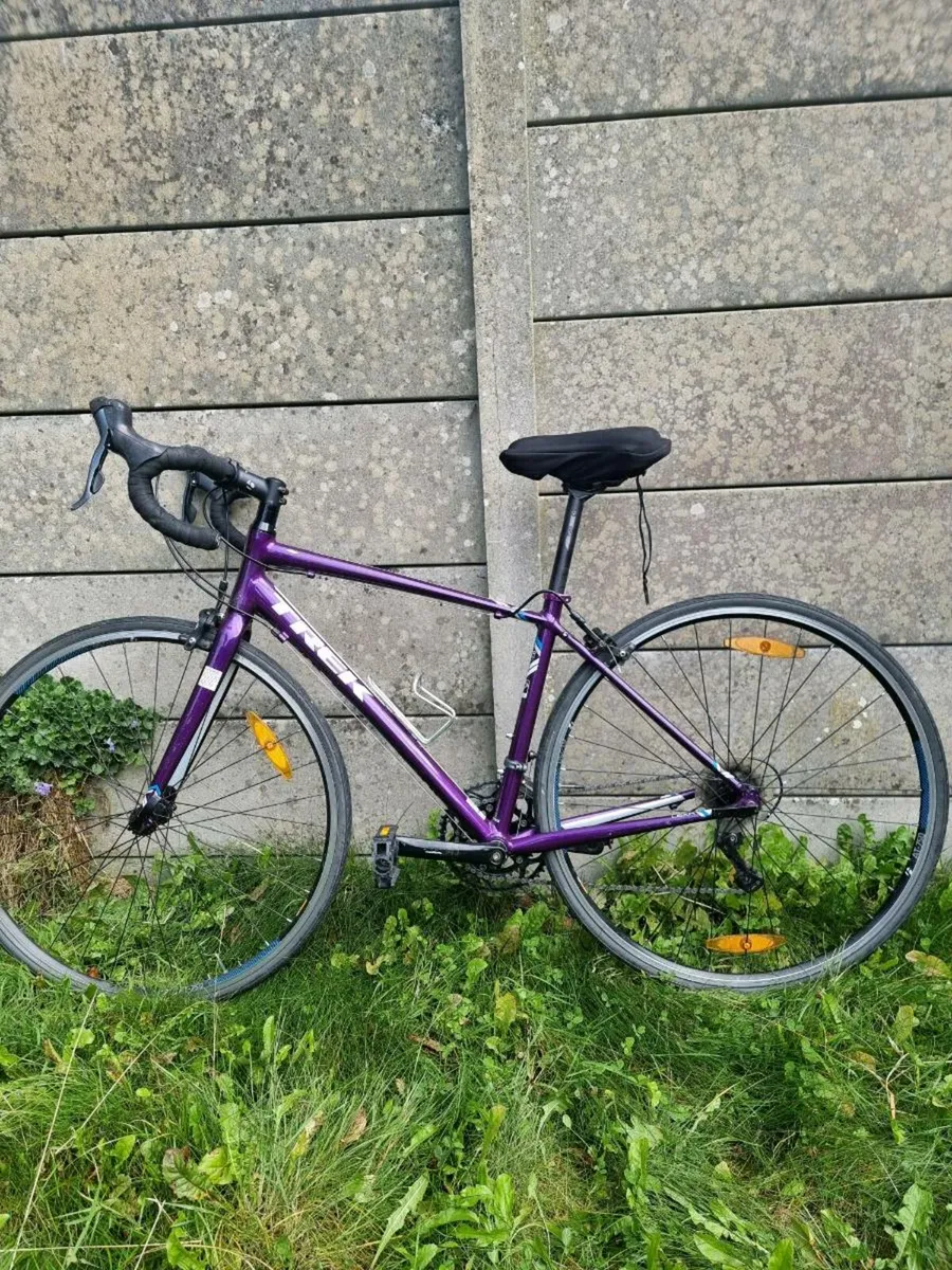 Women's trek lexa road bike - Image 1