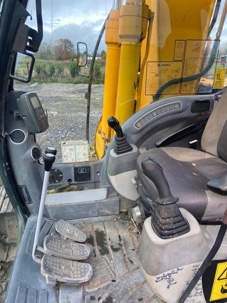 Jcb 130 digger - Image 4