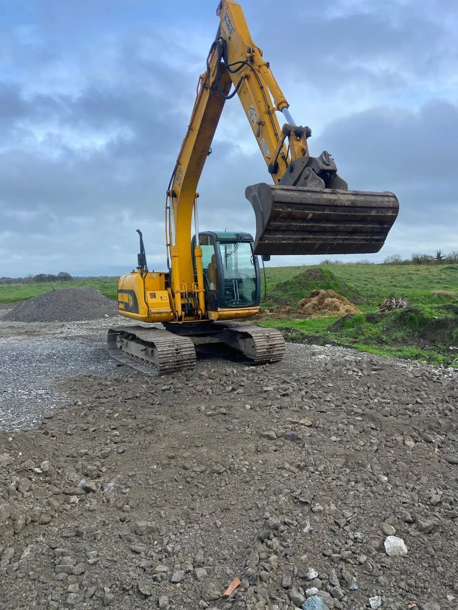 Jcb 130 digger - Image 1