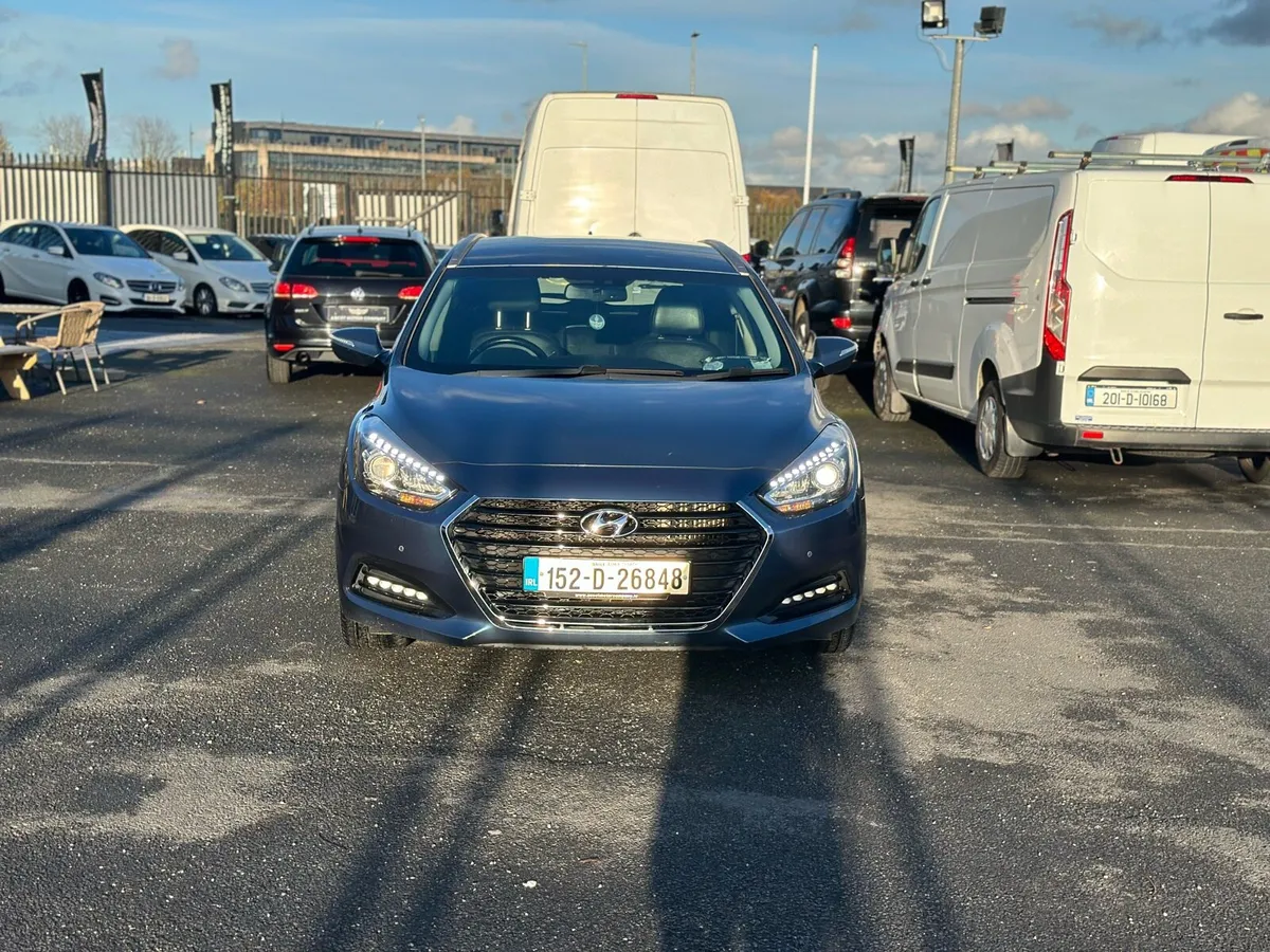 2015 Hyundai 140 diesel new nct top spec automatic - Image 3