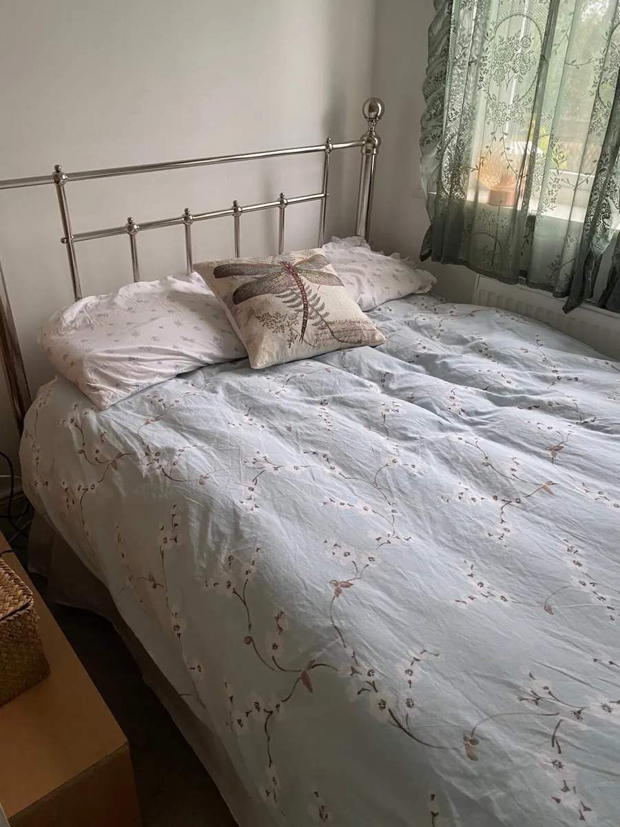 Bed - Luxury, Chrome Small 4ft - Image 1