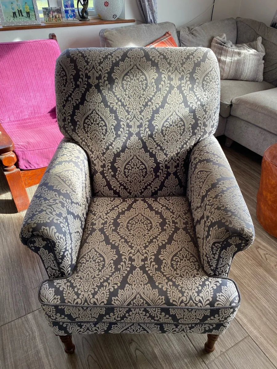 Armchair - Image 2