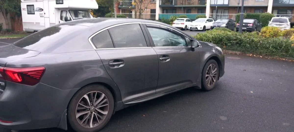 Toyota avensis - Image 1