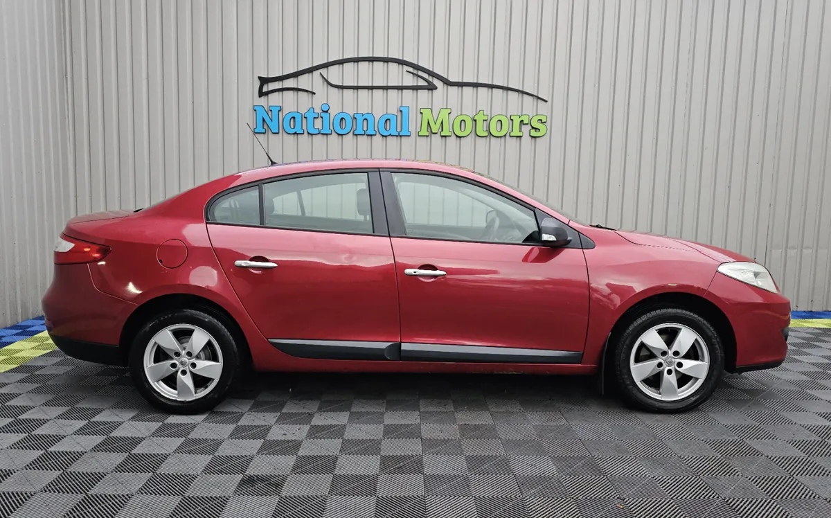 2011 Renault Fluence 1.5 DCI ECO2 DYNAMIQUE - Image 2