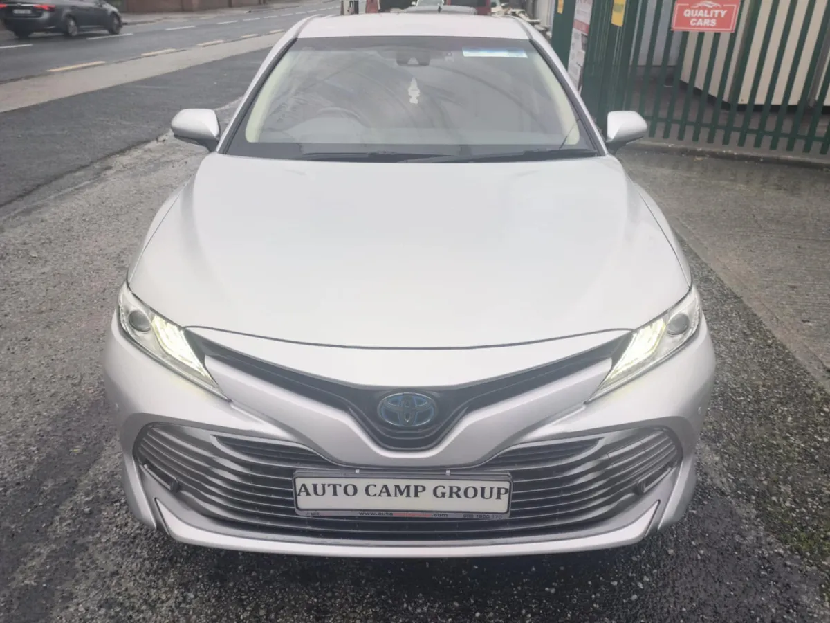 Toyota Camry 2019 Hybrid Automatic !!! - Image 2