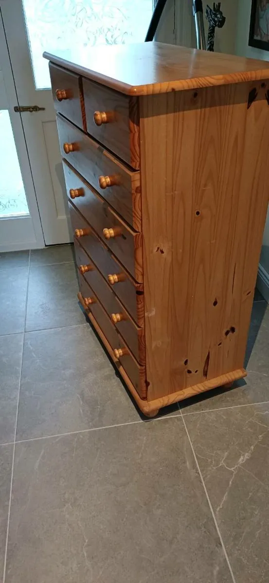 7 Drawer chest - Image 2