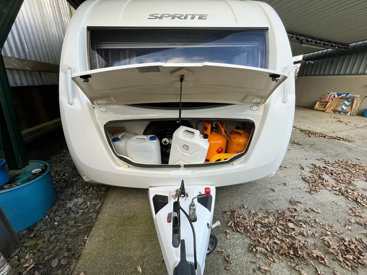 SWIFT SPRITE ALPINE 2 berth caravan - Image 4