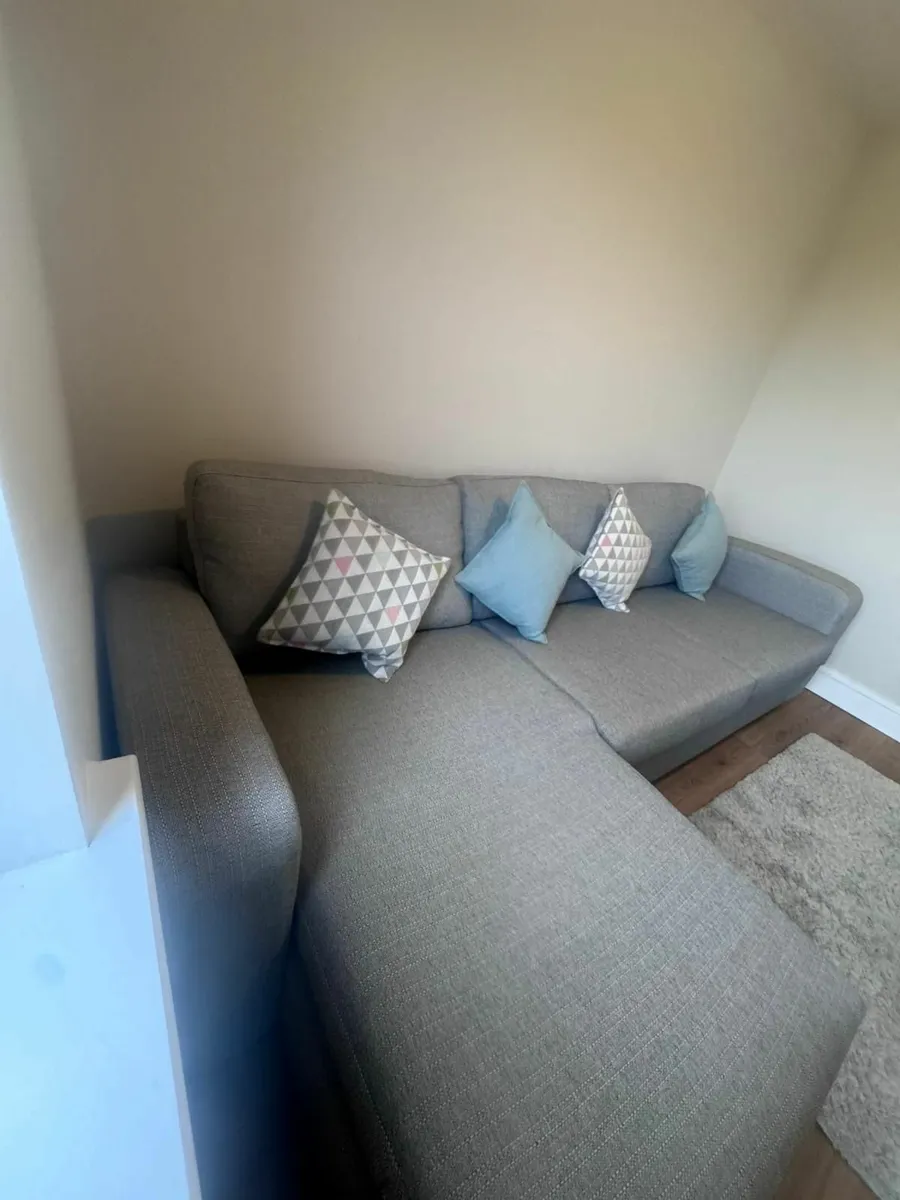 Modern Grey L-Shaped Corner Sofa – Excellent Condi - Image 2