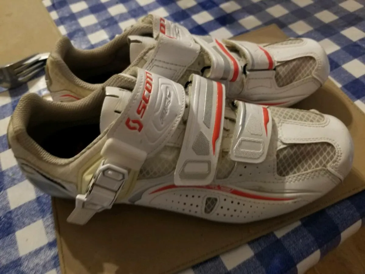 Scott pro cycling shoes - Image 1