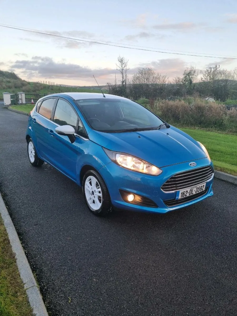 16 Ford fiesta - Image 1