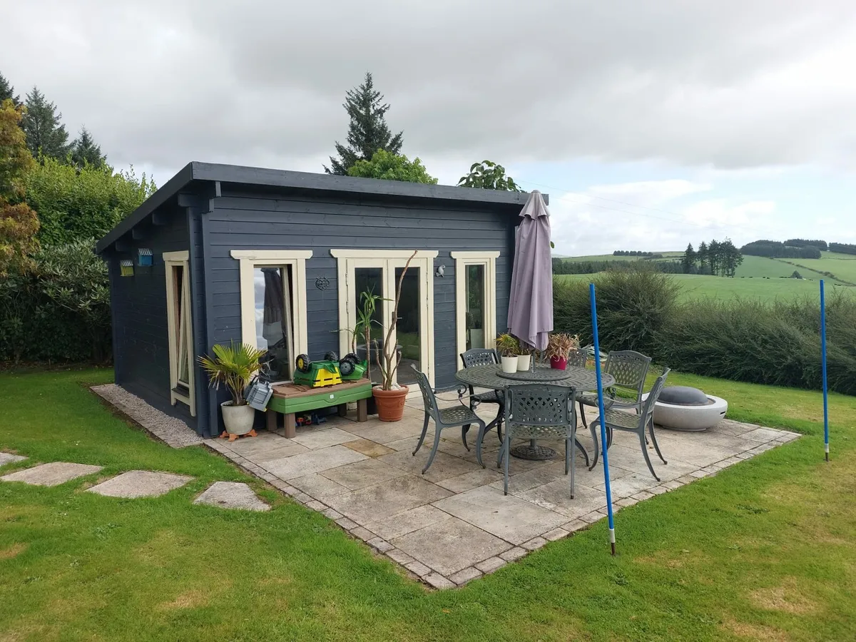 Summerhouse - Image 1