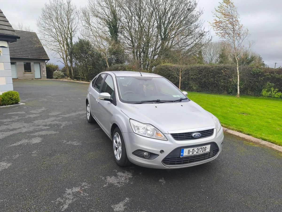 Ford Focus 2011 - Image 2
