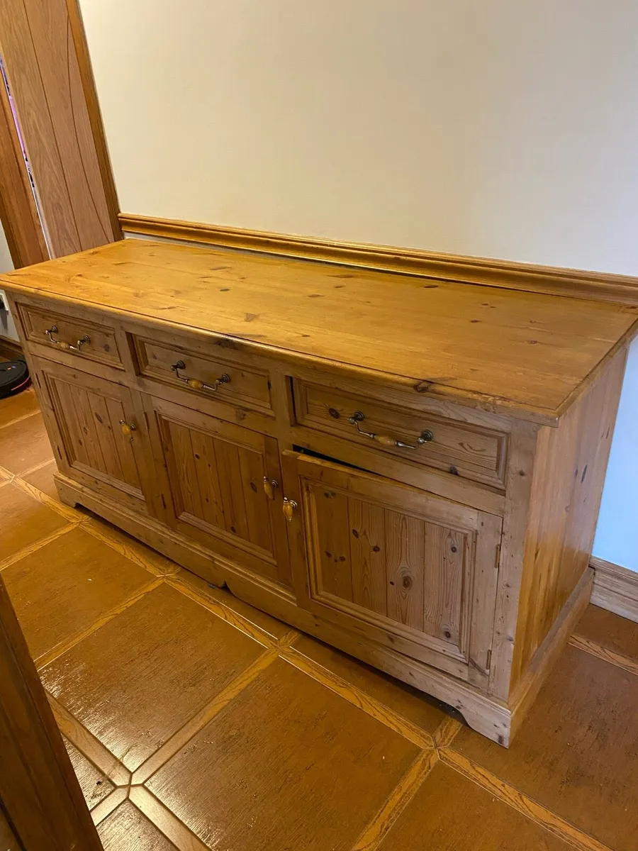Wooden dresser - Image 2