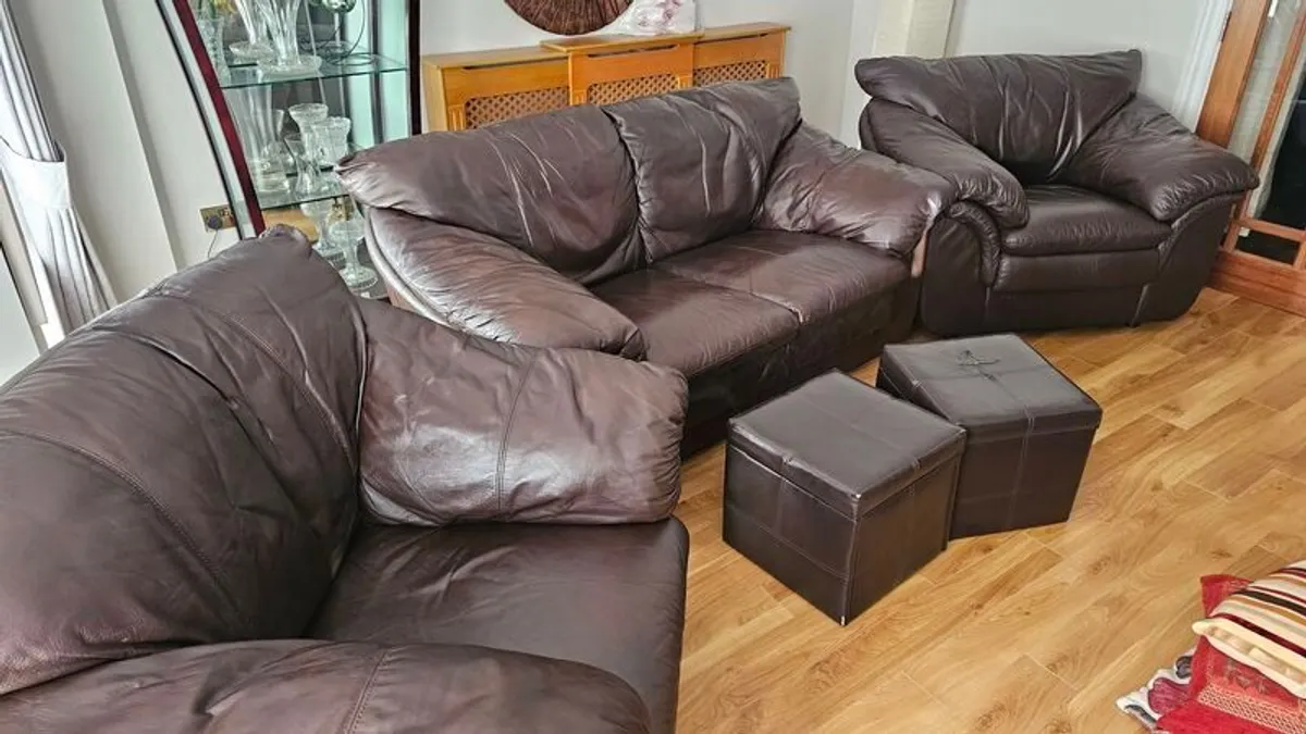 living room suite - Image 2