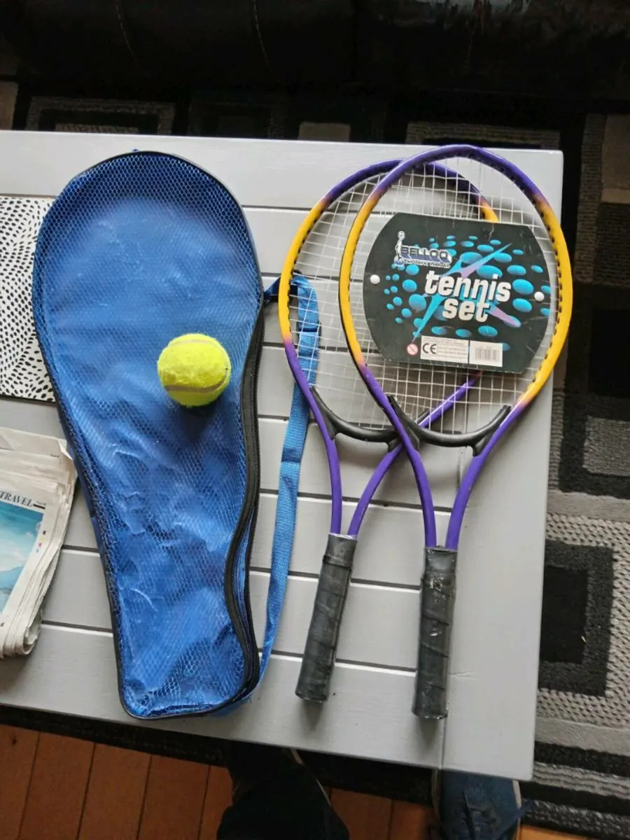 2 children's tennis rackets and ball - Image 1