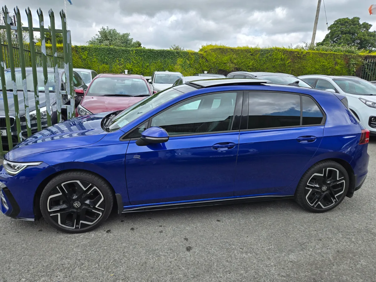Volkswagen Golf 2024 R-Line Auto Panoramic roof - Image 3