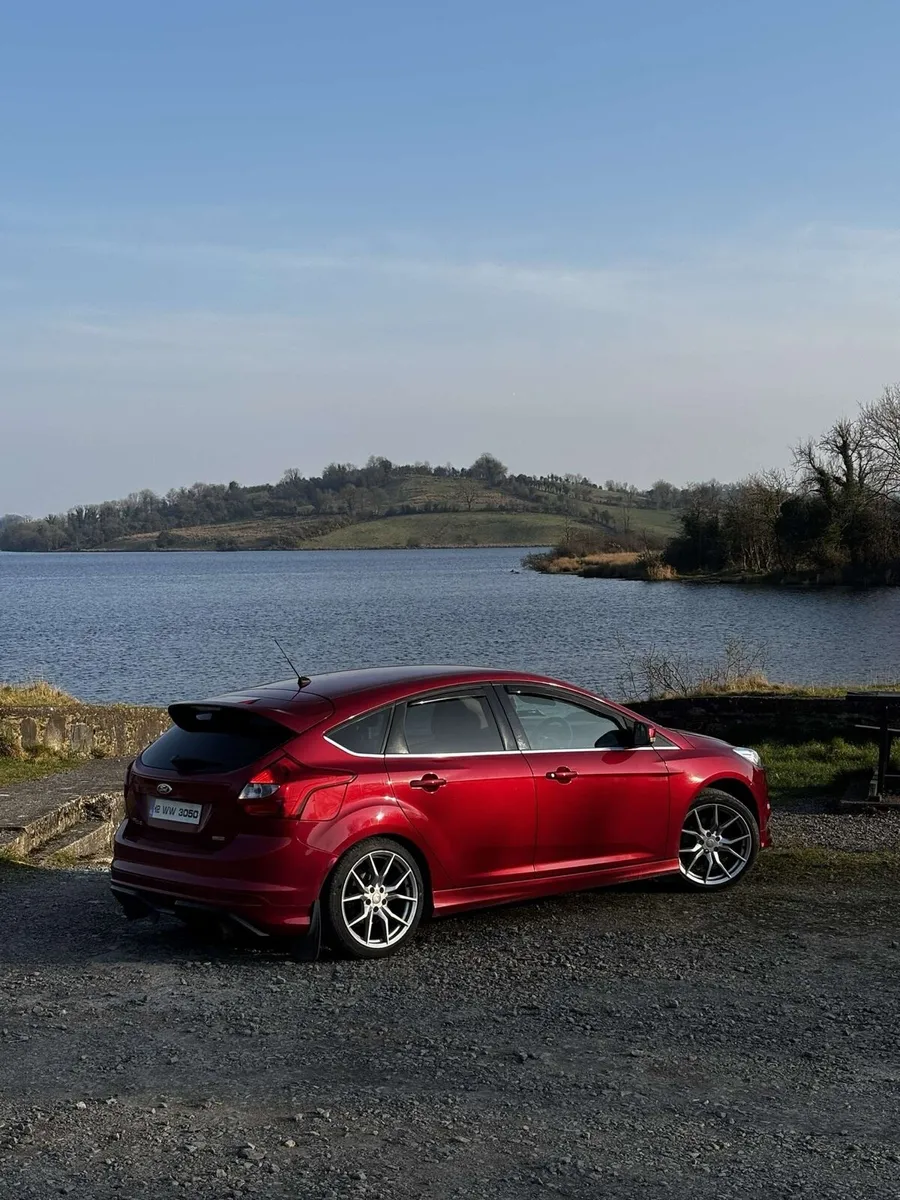 Ford focus zetec s 2012 - Image 1