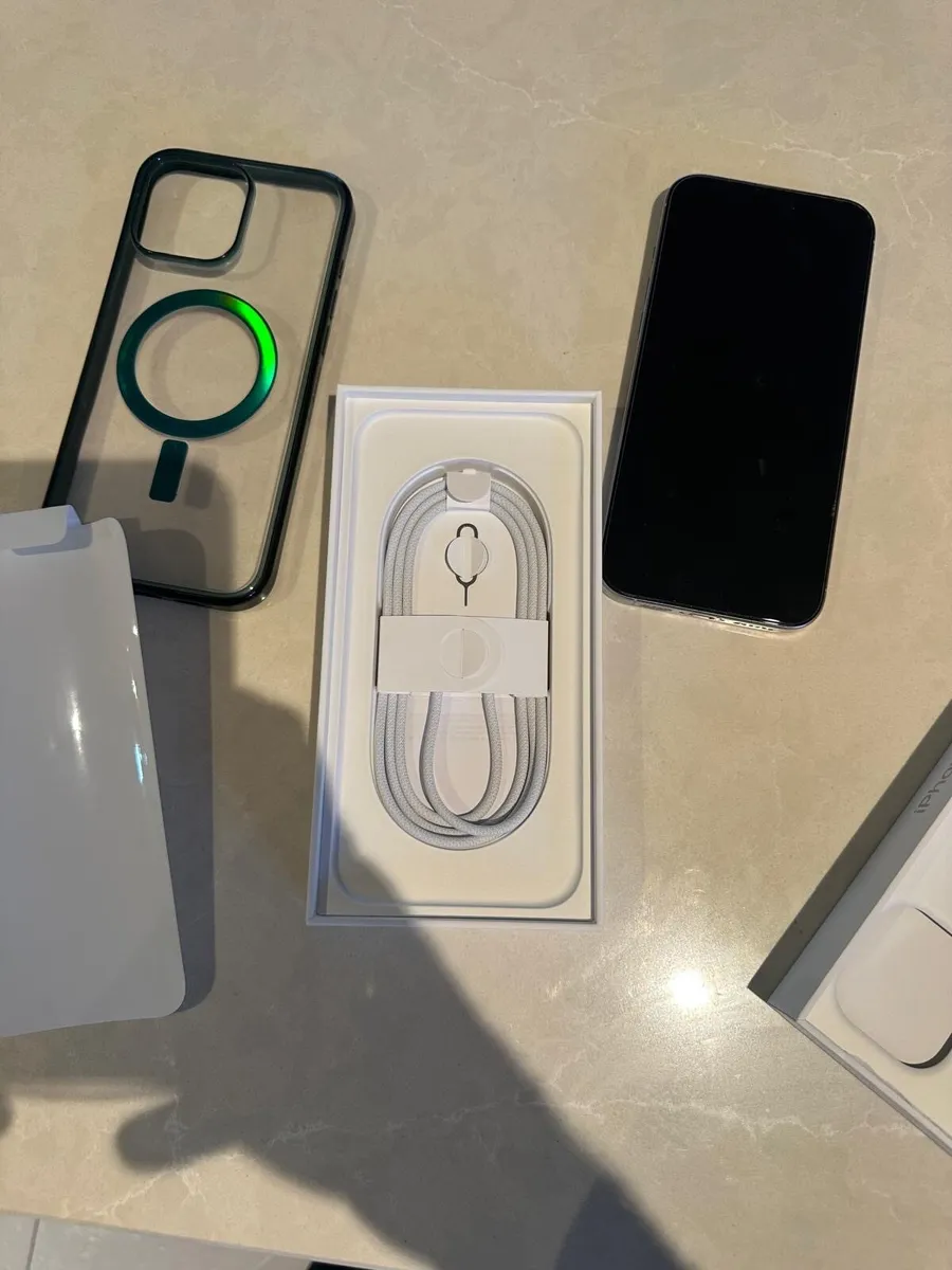 iPhone 16 Pro Max 256GB - Image 2