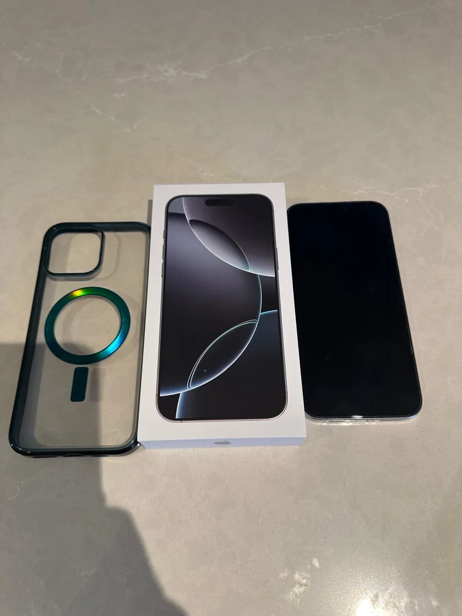 iPhone 16 Pro Max 256GB - Image 3