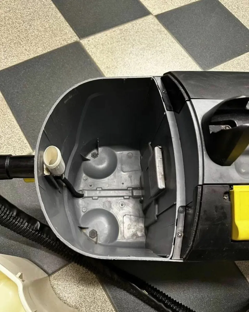 Karcher Puzzi 10/1 vacuum cleaner - Image 4