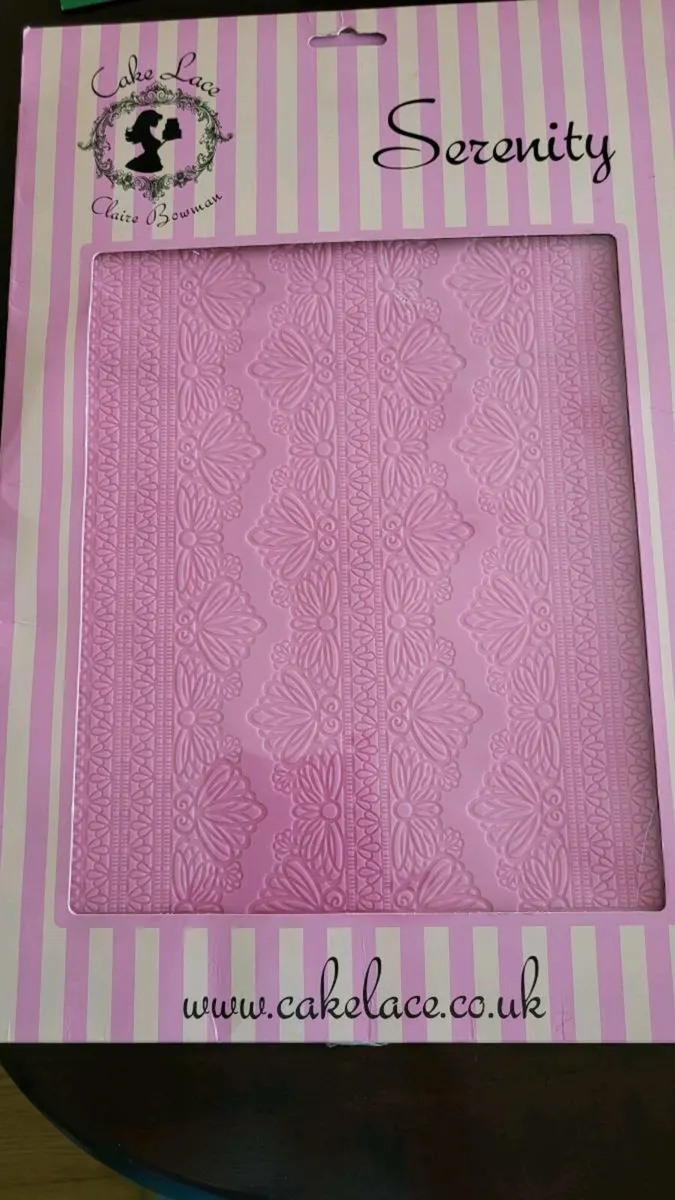 Cake decorating lace mat - Image 1
