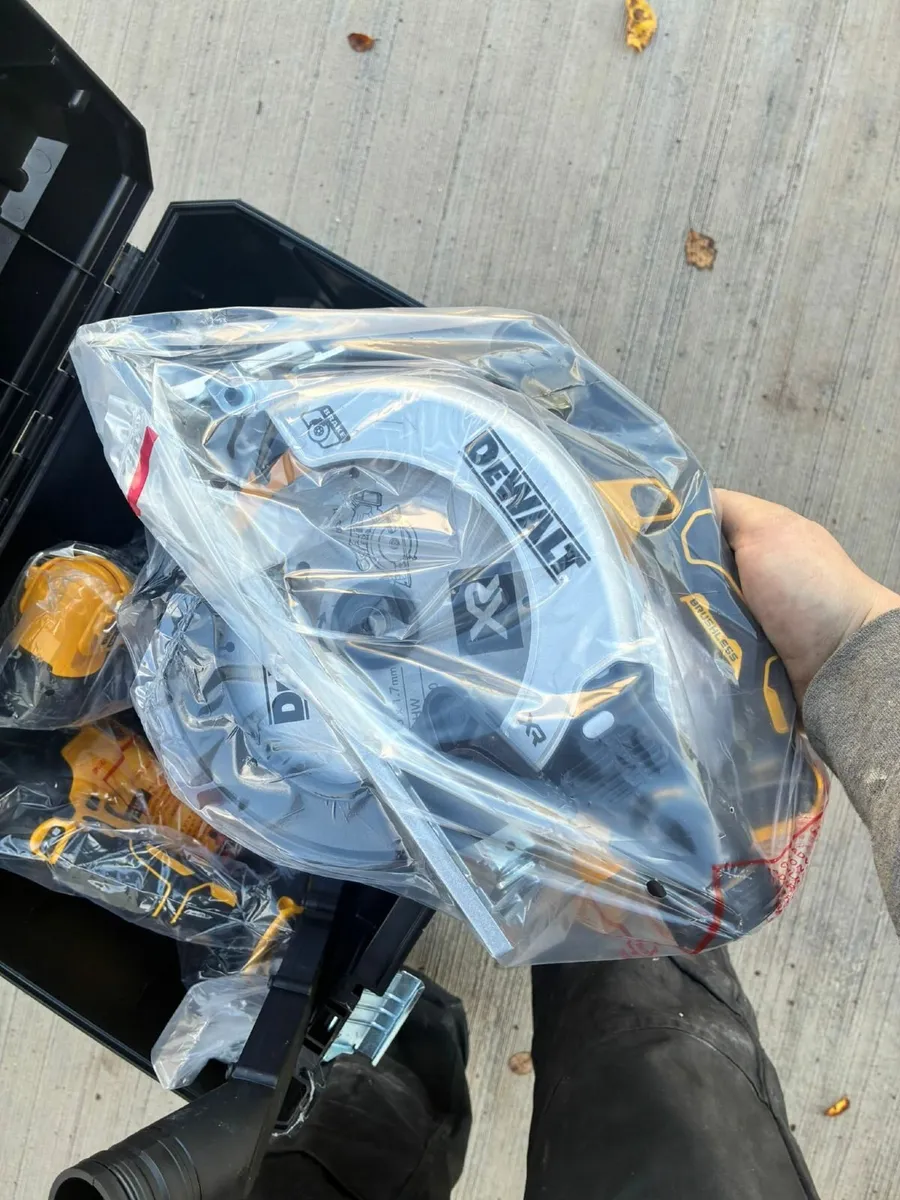 DeWalt DCK690P3T 6pc 18V XR Powertool Kit - Image 3