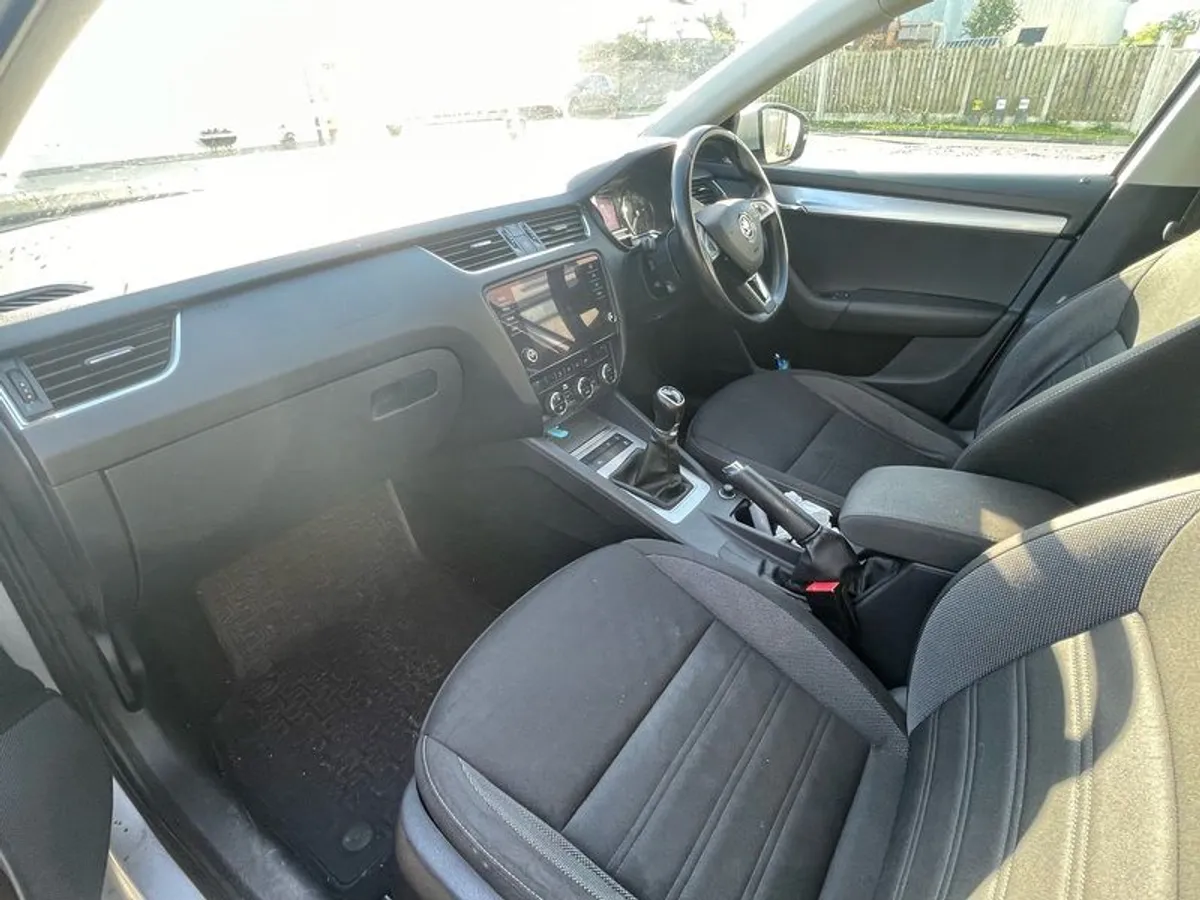 2019 Skoda Octavia 1.6tdi - Image 2