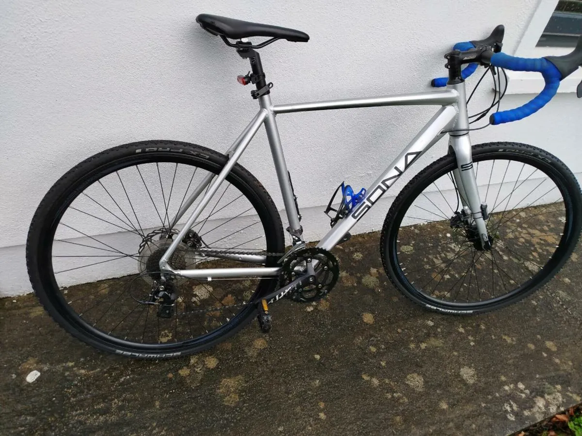 Sona Gravel Bike with disc brakes - Image 3