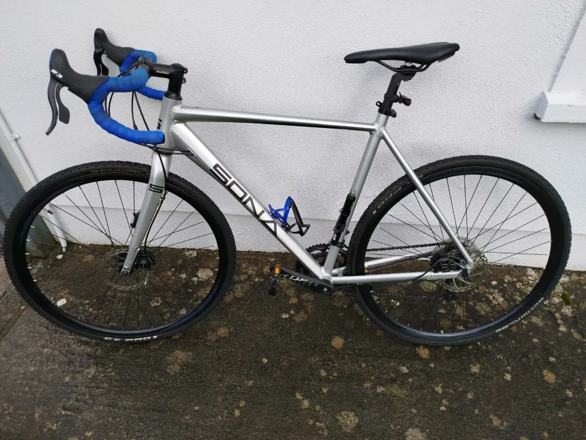 Sona Gravel Bike with disc brakes - Image 4