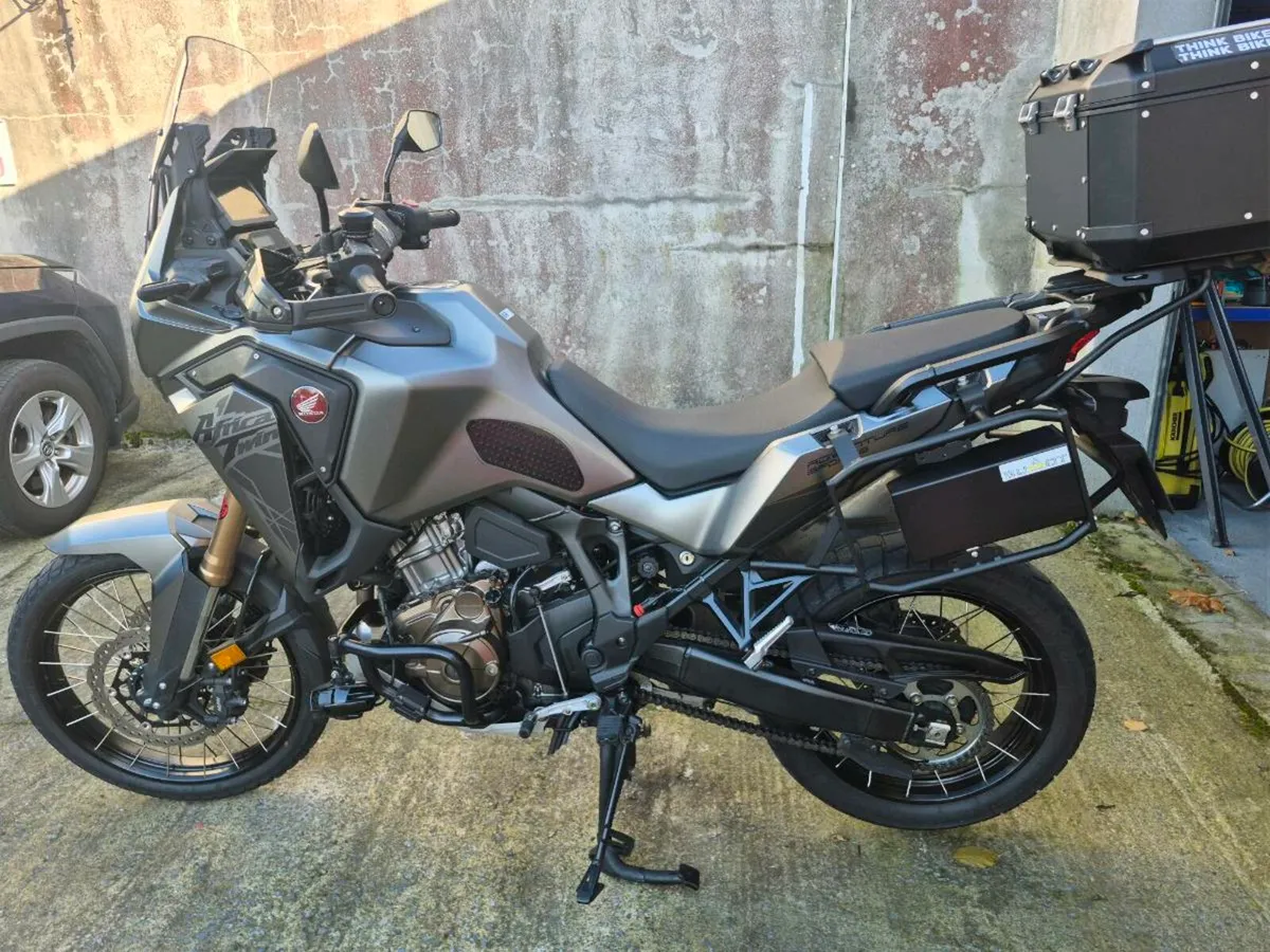 Honda CRF1100 Africa Twin Adventure Sports low mil - Image 2