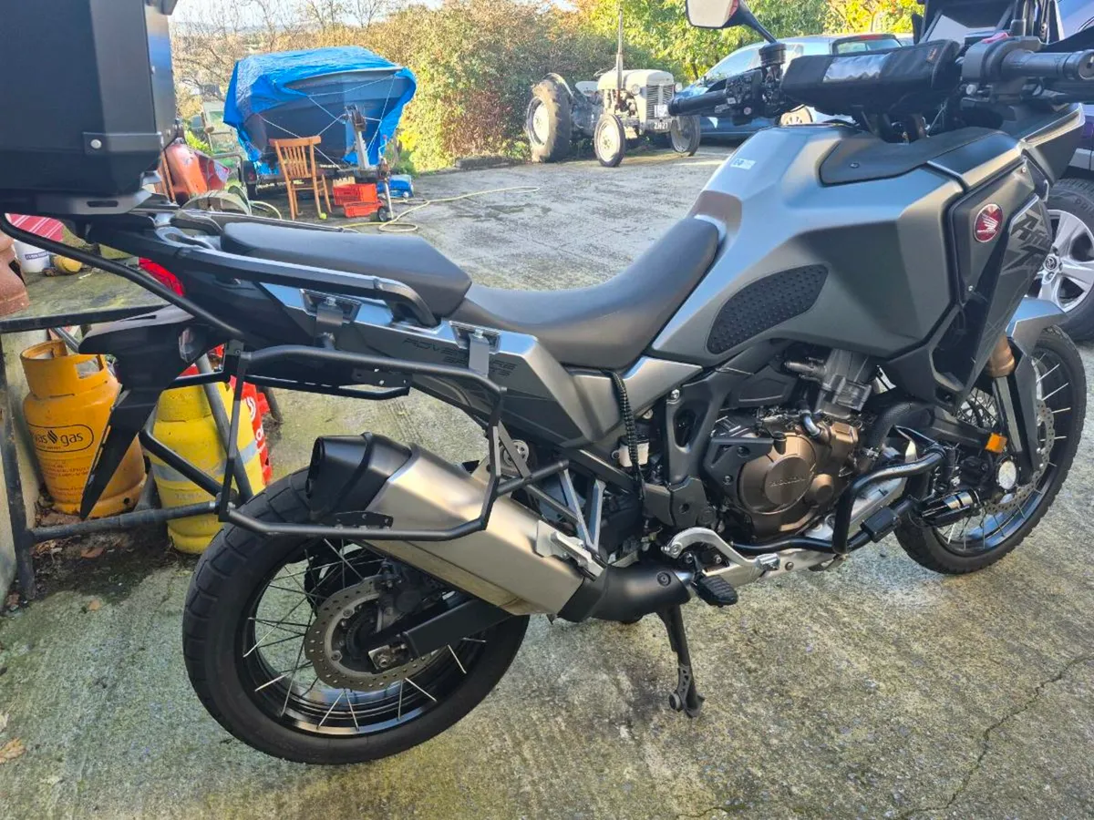 Honda CRF1100 Africa Twin Adventure Sports low mil - Image 3